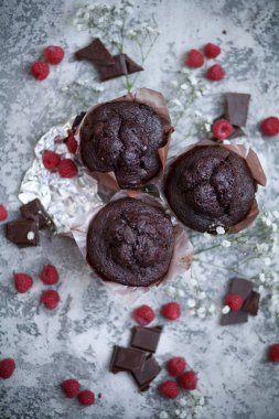 Ahududu ve çikolata