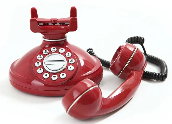Κόκκινο Ρετρό Στυλ Τηλέφωνο Λευκό Φόντο — Φωτογραφία Αρχείου