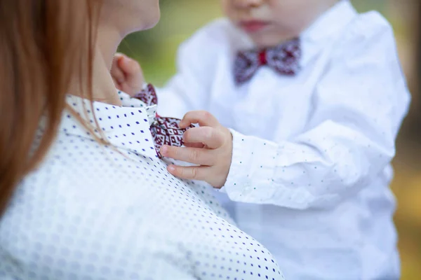 Famiglia Carina Che Festeggia Compleanno — Foto Stock