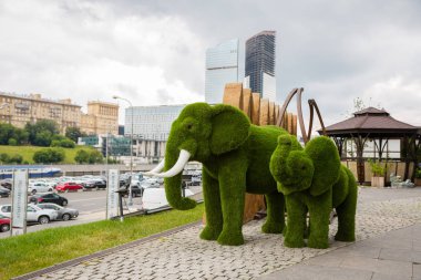 Budama sanatı filler içinde Moskova Uluslararası İş Merkezi