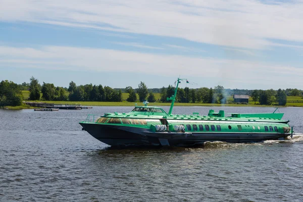 Sürat teknesi Kizhi Island Rusya cruise — Stok fotoğraf