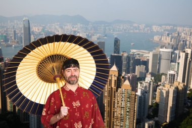 Hong Kong'da geleneksel Çince takım Avrupa adam