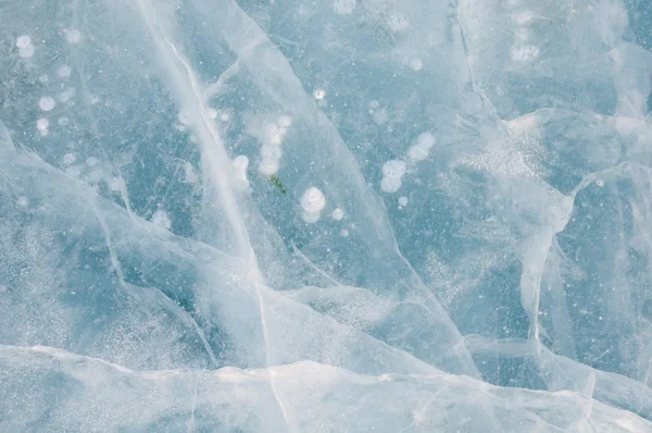 Hielo agrietado del frío . —  Fotos de Stock