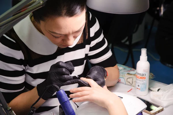 Competencia de estilistas de uñas en Kazajstán. Astana. Nov 10, 2017 —  Fotos de Stock