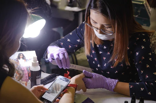 Competencia de estilistas de uñas en Kazajstán. Astana. Nov 10, 2017 —  Fotos de Stock