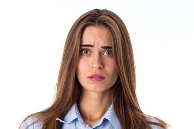 kadın şaşkın bakıyor