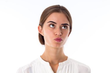 Kadın bir şey düşünüyor