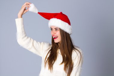 christmas kırmızı şapkalı kadın