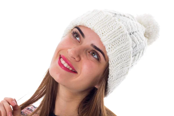 Donna in maglione e cappello bianco — Foto Stock