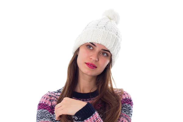 Donna in maglione e cappello bianco — Foto Stock