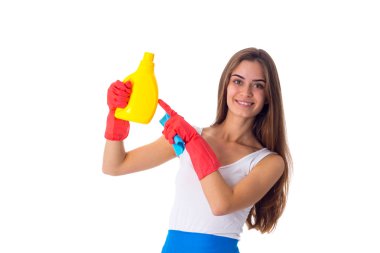 Kadın holding toz bezi ve deterjan