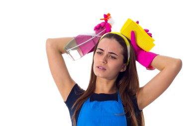 Kadın holding deterjan, toz bezi