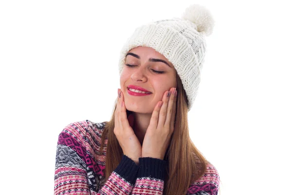 Mujer en suéter y sombrero blanco — Foto de Stock