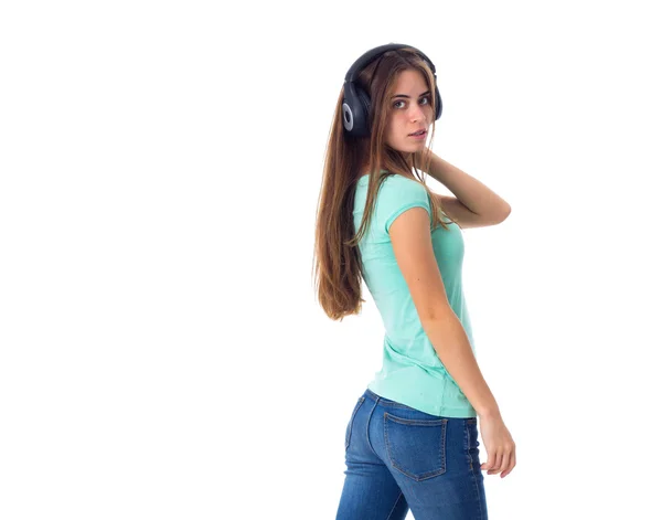 ヘッドフォンの若い女性 — ストック写真