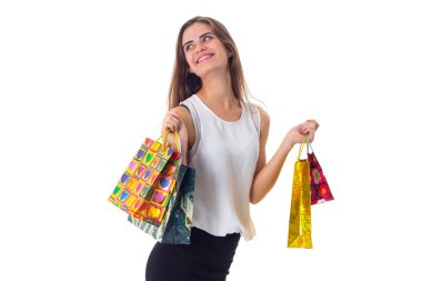 Alışveriş çantalı kadın.
