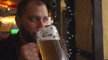 Barda bira içme sakallı