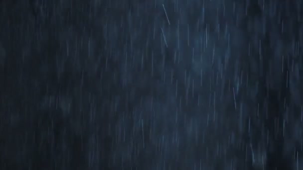 Eau au ralenti sur fond noir gouttes 