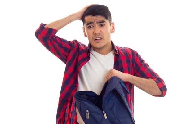 Молодий чоловік з рюкзаком — стокове фото