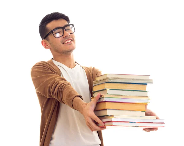 書籍とメガネの若い男 — ストック写真