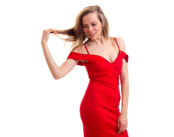 Jeune femme en robe rouge — Photo
