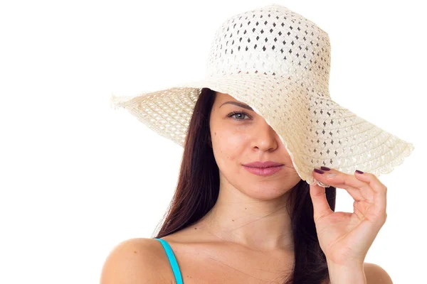Mujer en traje de baño con sombrero — Foto de Stock