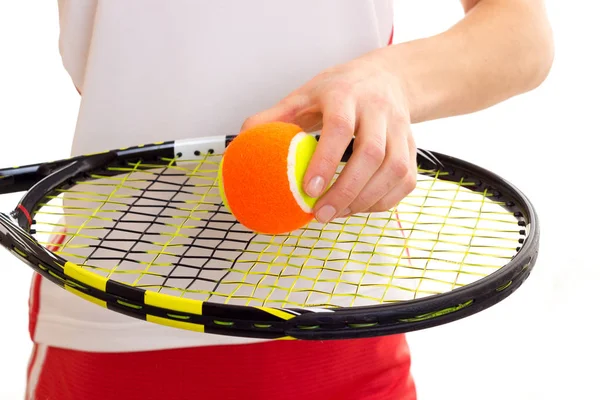 Mujer con raqueta de tenis y pelota — Foto de Stock