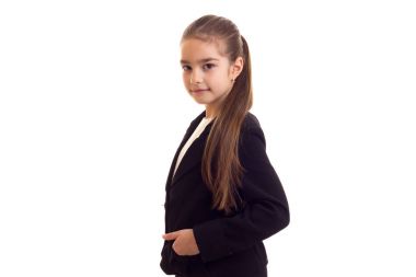 Siyah ceket, küçük kız