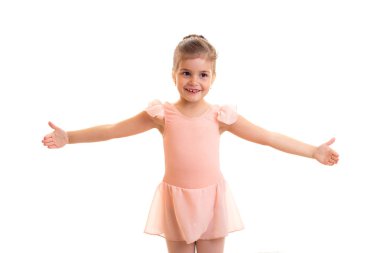 Dans eden küçük kız