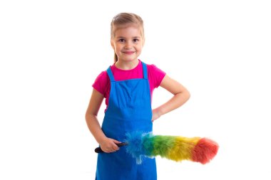 Kız önlük ile toz bezi