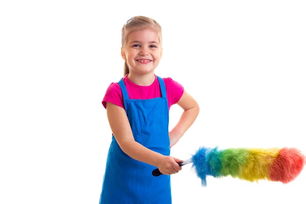 Meisje in schort met stofdoek — Stockfoto