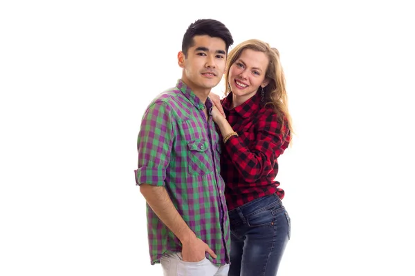 格子縞のシャツの若いカップル — ストック写真