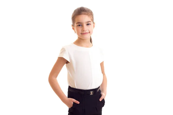 Κοριτσάκι στη μαύρη φούστα και λευκό T-shirt — Φωτογραφία Αρχείου