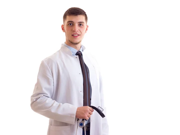 Jeune homme en robe de médecin — Photo