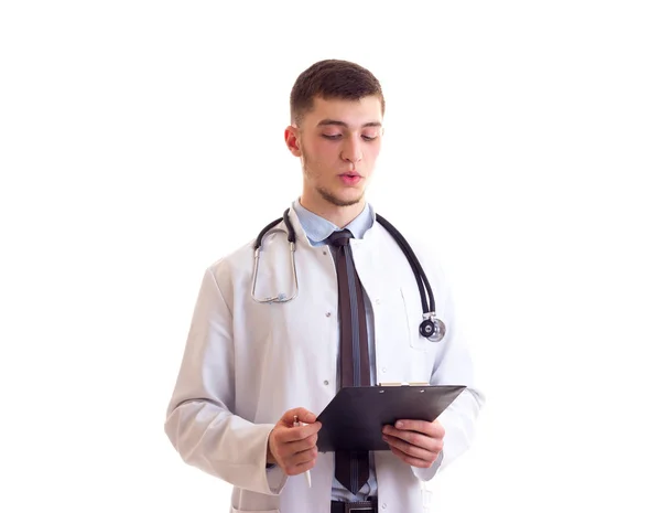 Genç adam doktor elbise — Stok fotoğraf