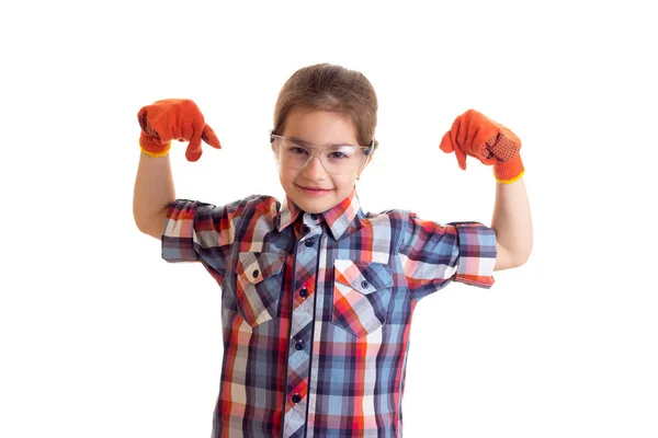 Kleines Mädchen mit Brille und Handschuhen — Stockfoto