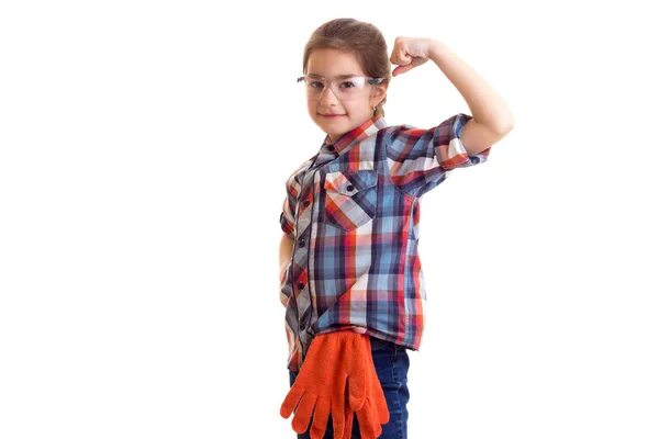 Klein meisje in de bril en handschoenen — Stockfoto
