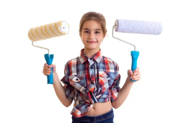 Menina segurando rolos brancos — Fotografia de Stock