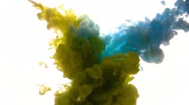 Soyutlanmış sarı ve mavi akrilik boya veya mürekkep