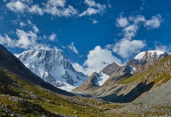 Tian Shan-bergen. Kirgizistan, Central Asien. — Stockfoto