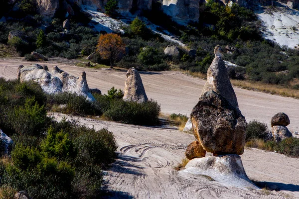 Vue sur les formations rocheuses de la vallée phrygienne — Photo