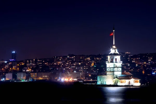 Blick auf den Kiz Kulesi bei Nacht — Stockfoto