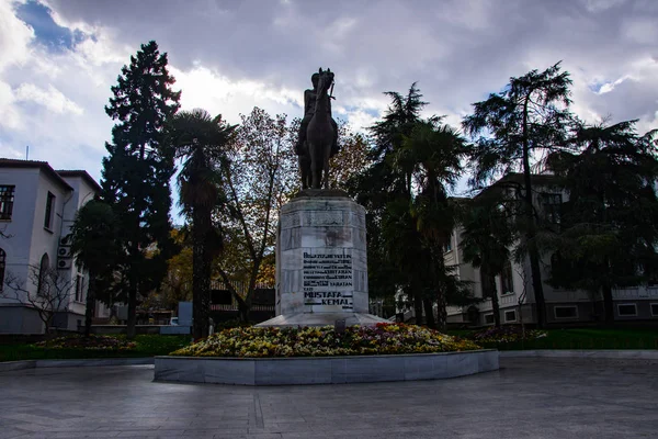 Меморіал статуя Мустафа Кемаль Ататюрк — стокове фото