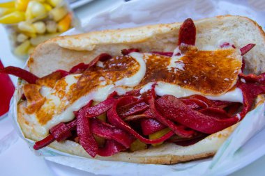 Izmir ünlü sandviç kumru