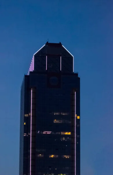 Top part of office building — Stock Photo, Image