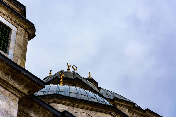 A Domes of híres Fatih mosque — Stock Fotó