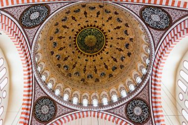 hat ve Osmanlı sanat kubbe iç 