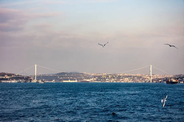 Bosporus-Brücke in Istanbul — Stockfoto