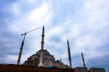 Istanbul'da yeni Cumhuriyeti Camii inşaatı 