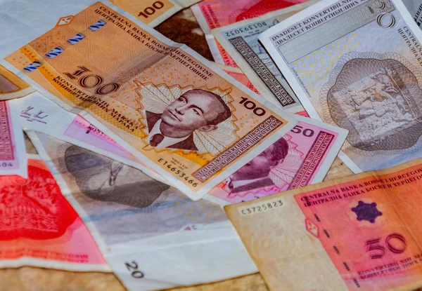 Bosnalı kağıt para 