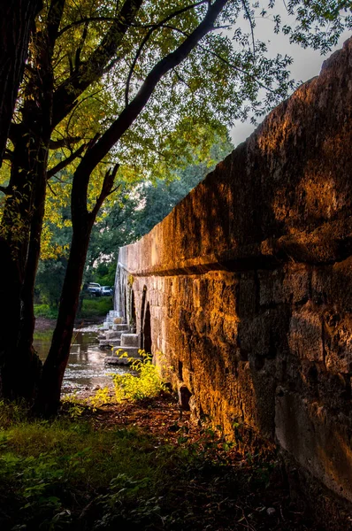 Ponte romano sul fiume Bosna — Foto Stock